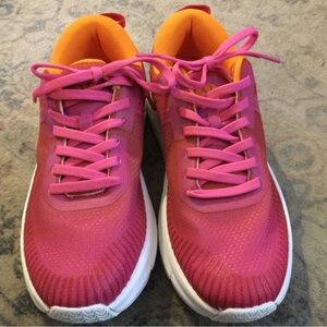 Womens Athletic Shoes by Layer 8 Size 9.5